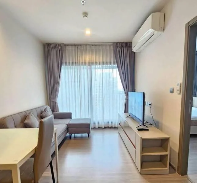 1 Bedroom condo in Life Asoke Hype