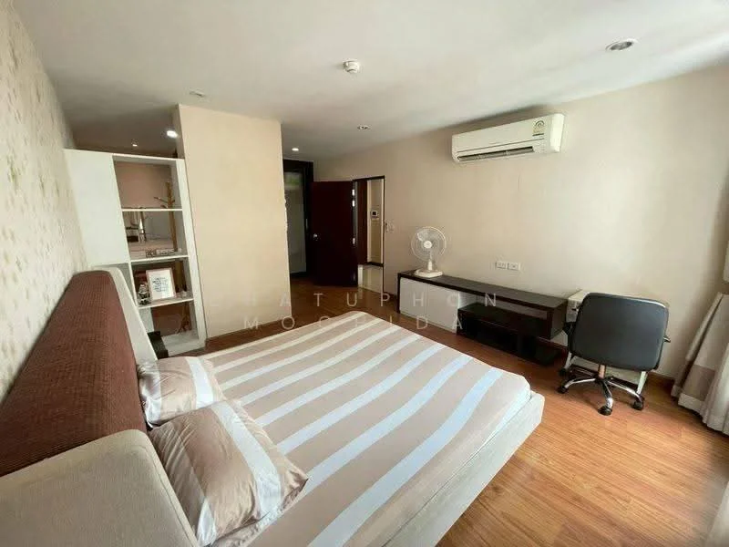 1 Bedroom condo in The Unique Sukhumvit 62/1