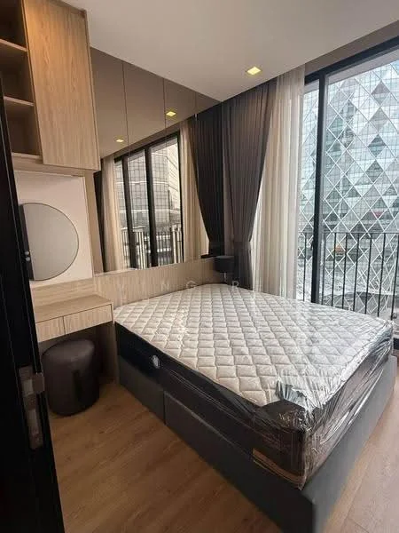1 Bedroom condo in Noble Around Ari