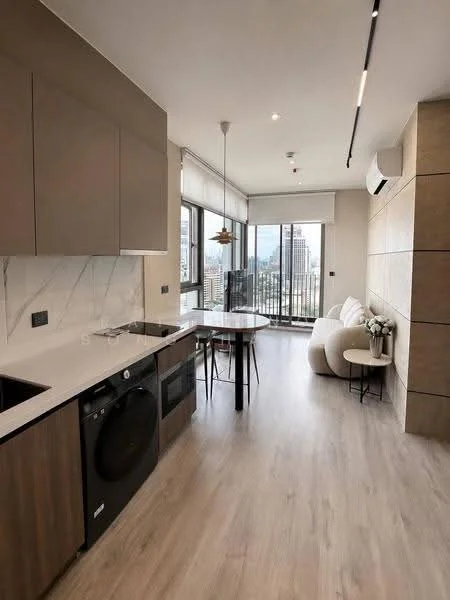 1 Bedroom condo in Rhythm Ekkamai Estate