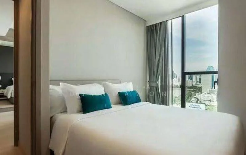 2 Bedroom condo in Siamese Exclusive Queens
