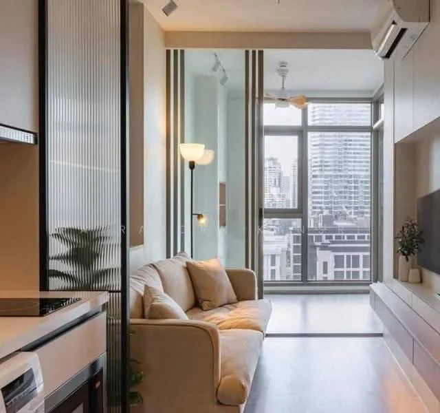 1 Bedroom condo in Rhythm Ekkamai Estate