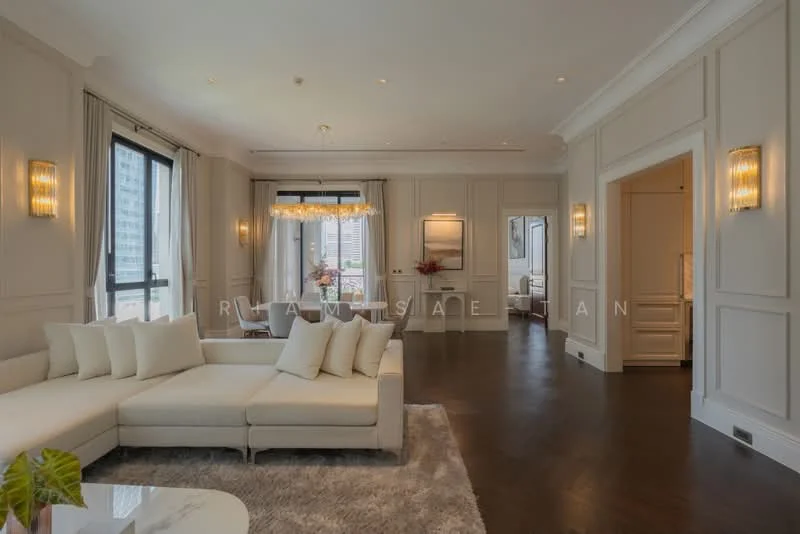 2 Bedroom condo in 98 Wireless