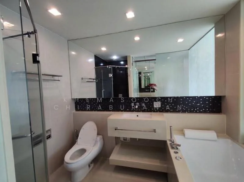 1 Bedroom condo in The Address Sathorn