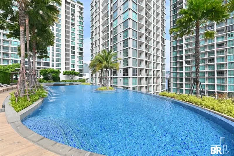 2 Bedroom condo in Supalai Oriental Sukhumvit 39