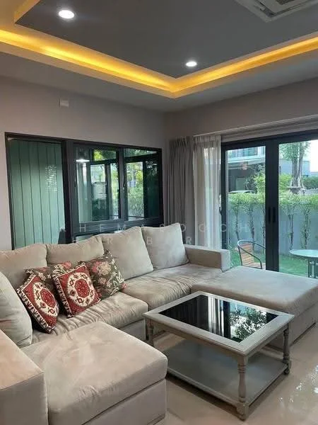 4 Bedroom condo in Baan Klang Muang The Edition Rama 9-Krungthep Kreetha