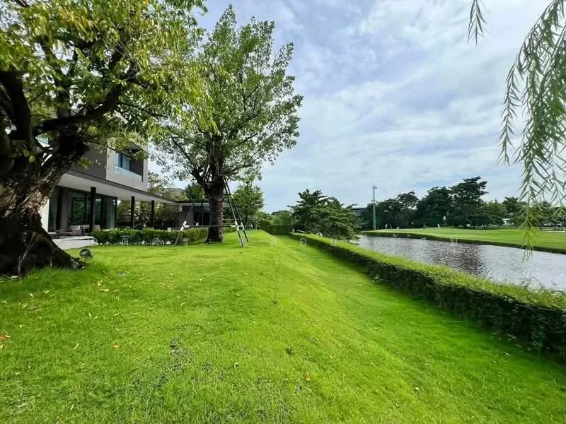5 Bedroom condo in Green Valley Bangna