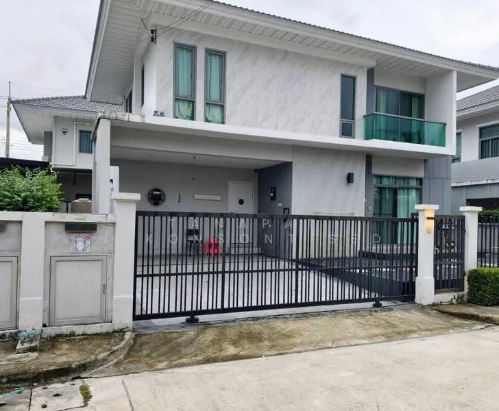 4 Bedroom condo in Perfect Place Sukhumvit 77-Suvarnabhumi