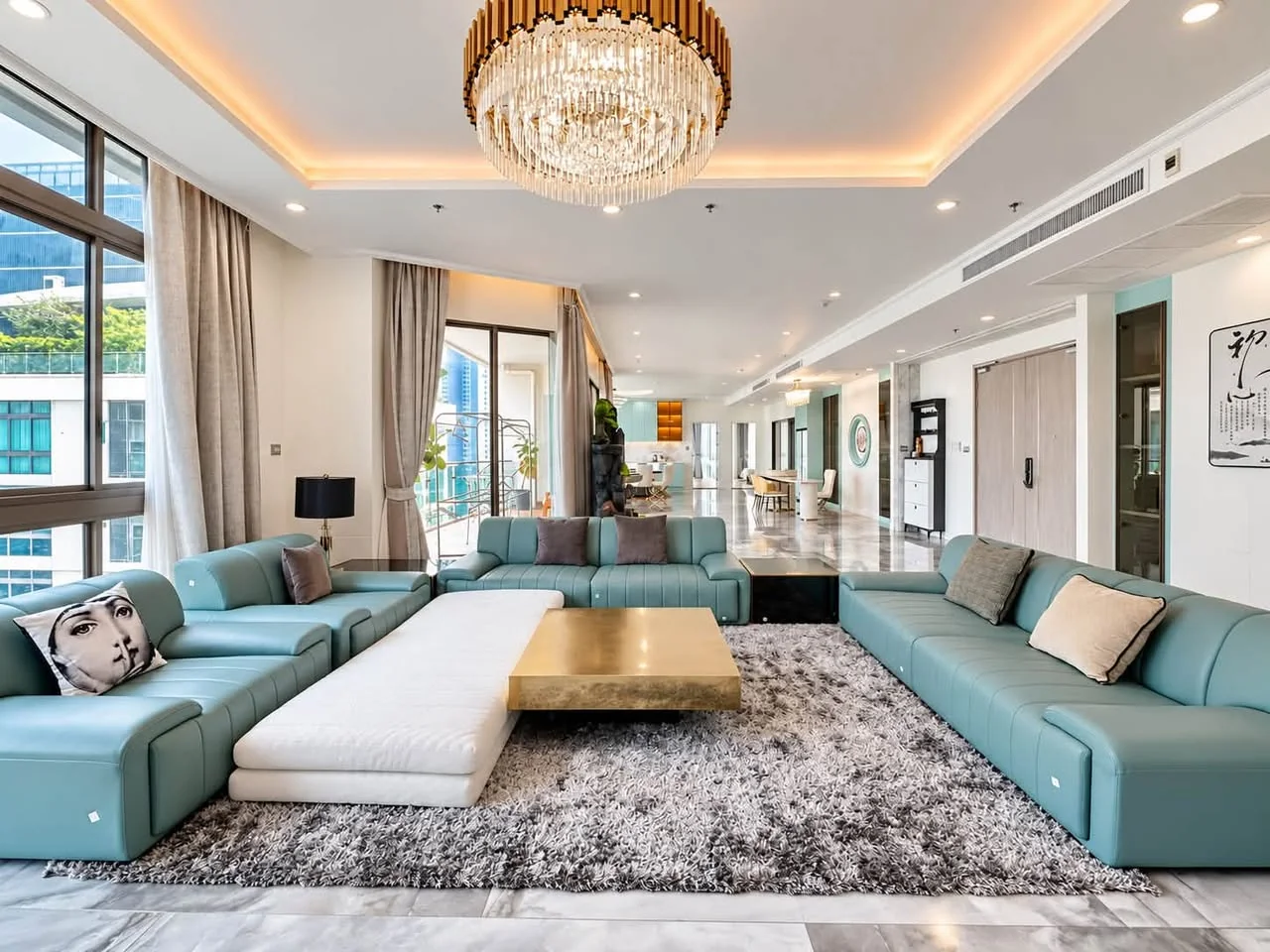 4 Bedroom condo in Supalai Oriental Sukhumvit 39