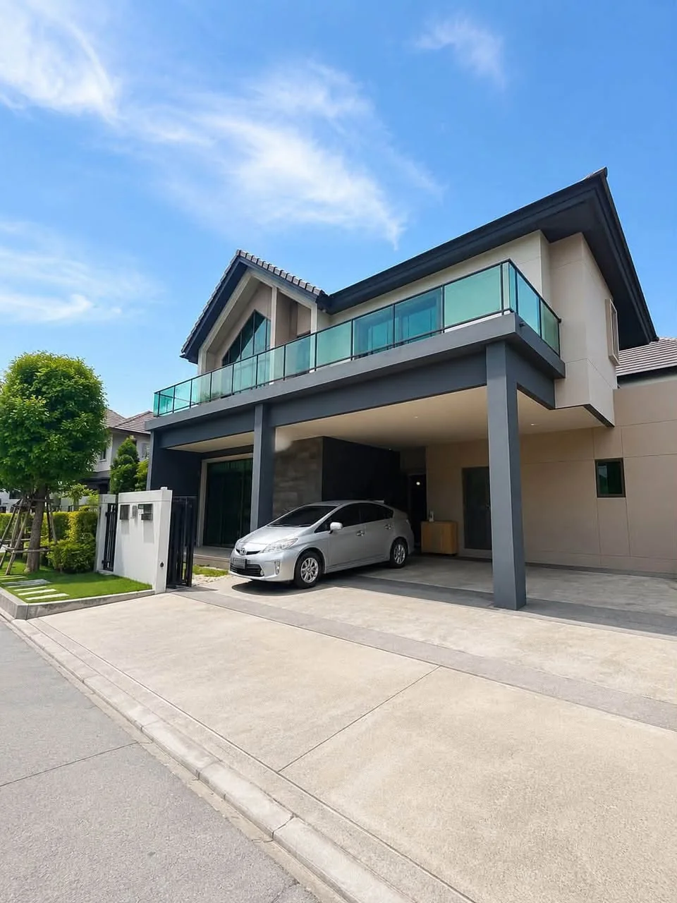 4 Bedroom condo in Bangkok Boulevard Ramintra-Serithai 2