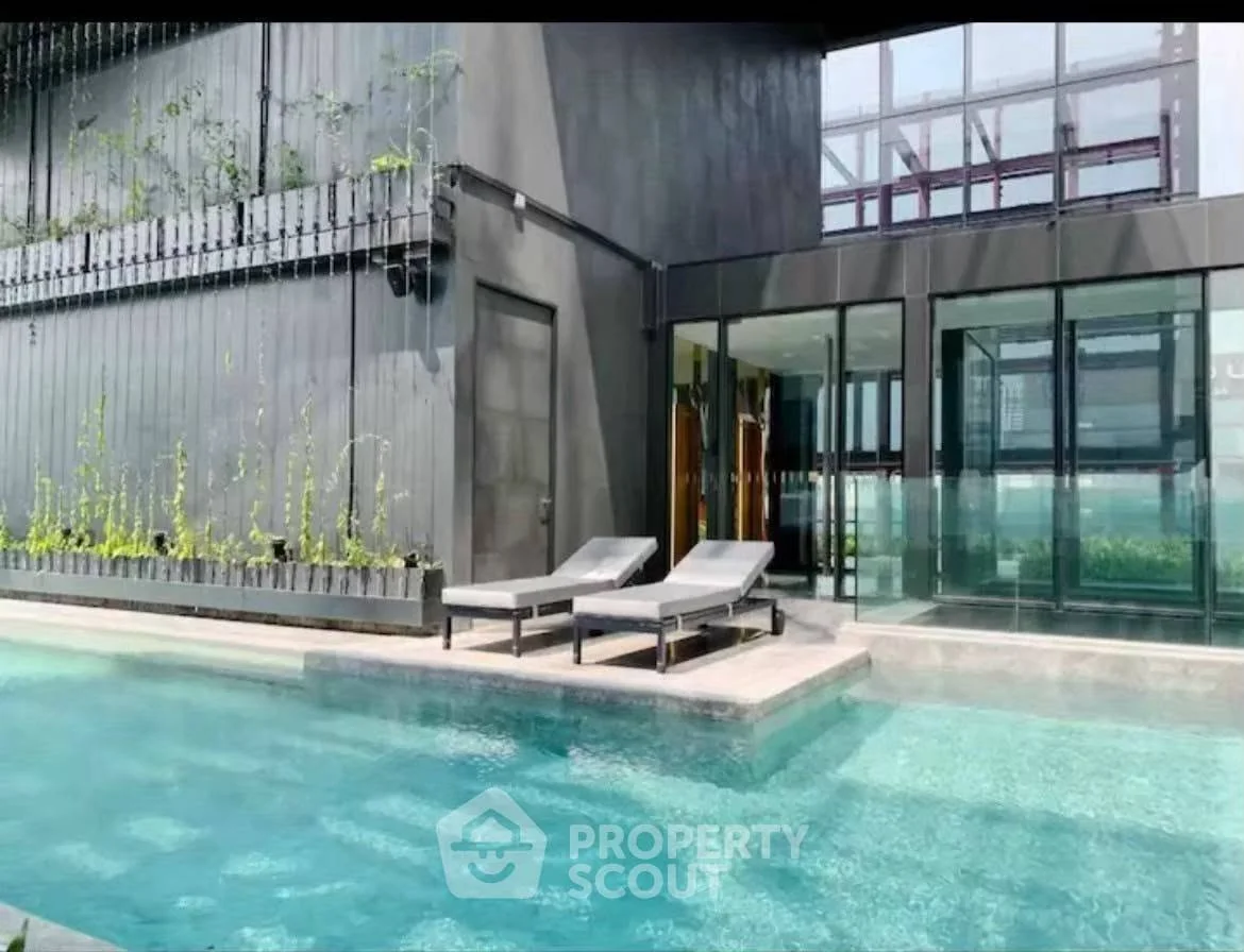 1 Bedroom condo in ASHTON Silom
