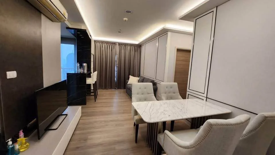 2 Bedroom condo in HIVE Taksin
