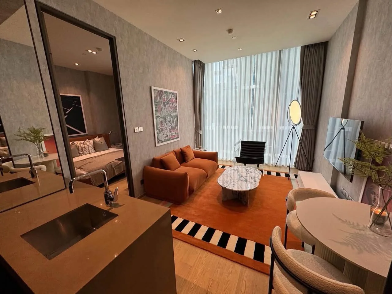 1 Bedroom condo in 28 Chidlom