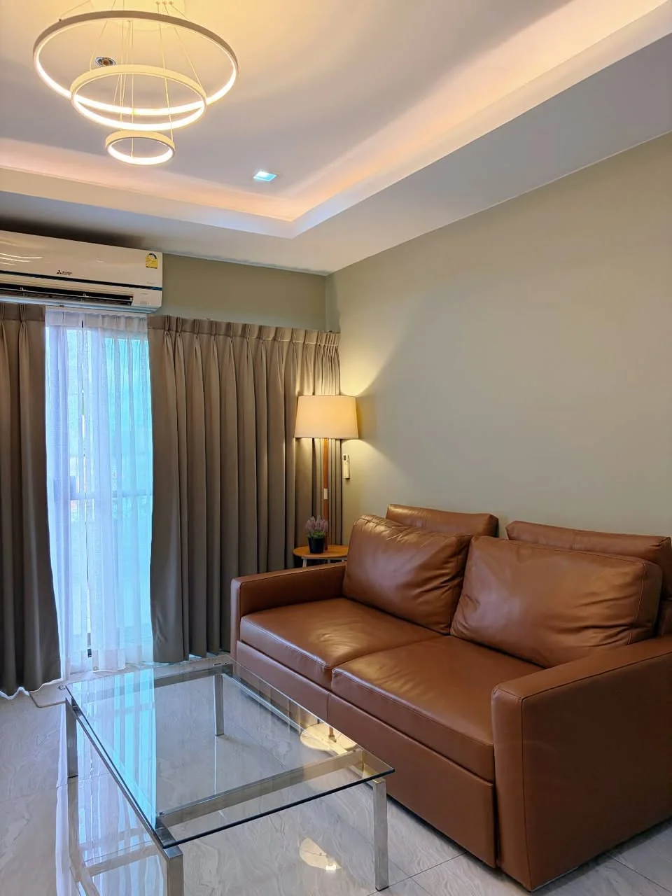 1 Bedroom condo in Noble Reveal