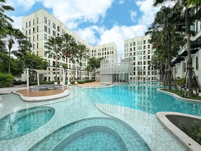 Studio condo in UNiO Sukhumvit 72 Phase 2