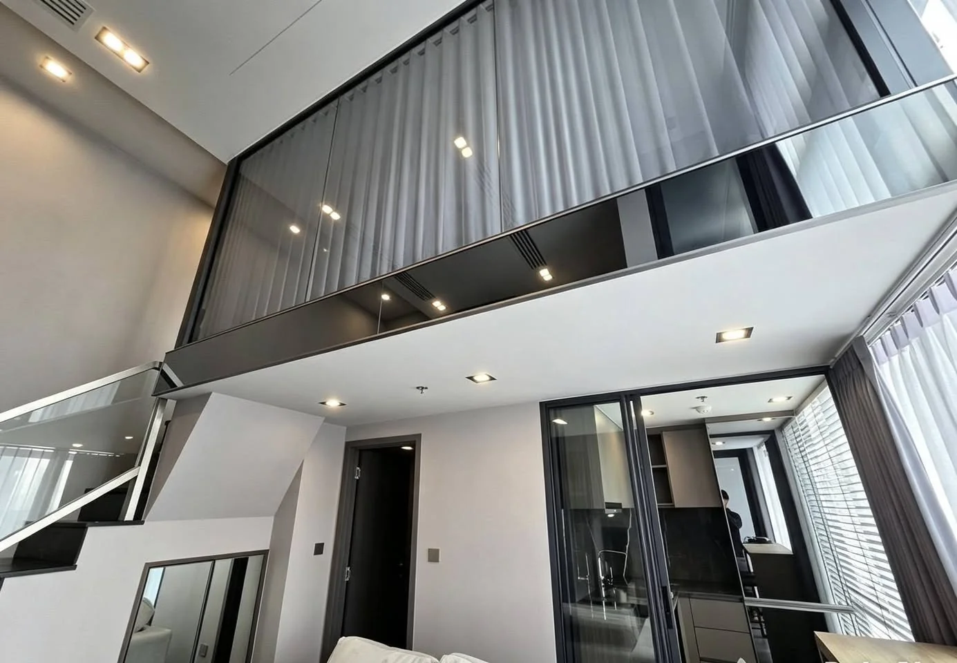 1 Bedroom condo in CONNER Ratchathewi