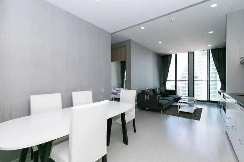 2 Bedroom condo in Noble Ploenchit