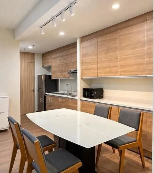 2 Bedroom condo in Noble ReD