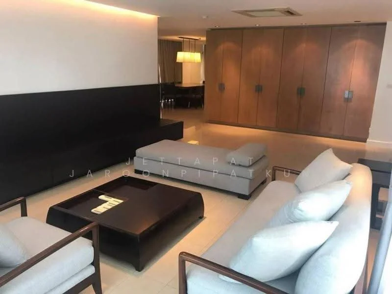 3 Bedroom condo in Baan Ananda