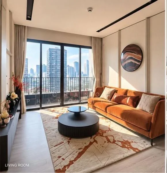 2 Bedroom condo in The Room Phaya Thai