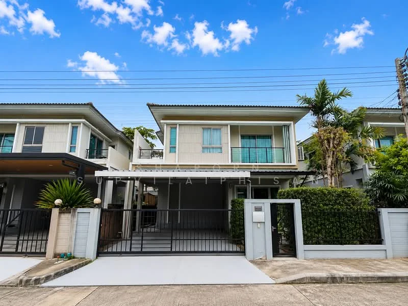 3 Bedroom condo in The Plant Estique Pattanakarn 38