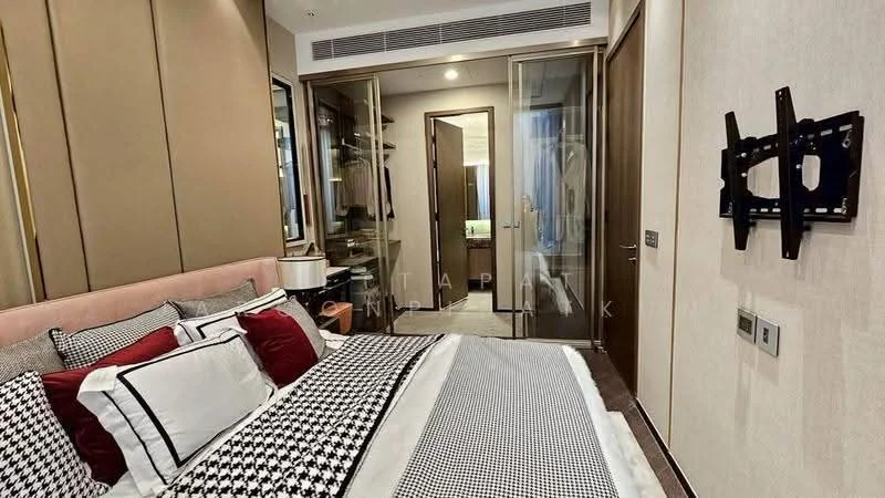 1 Bedroom condo in The Esse Sukhumvit 36