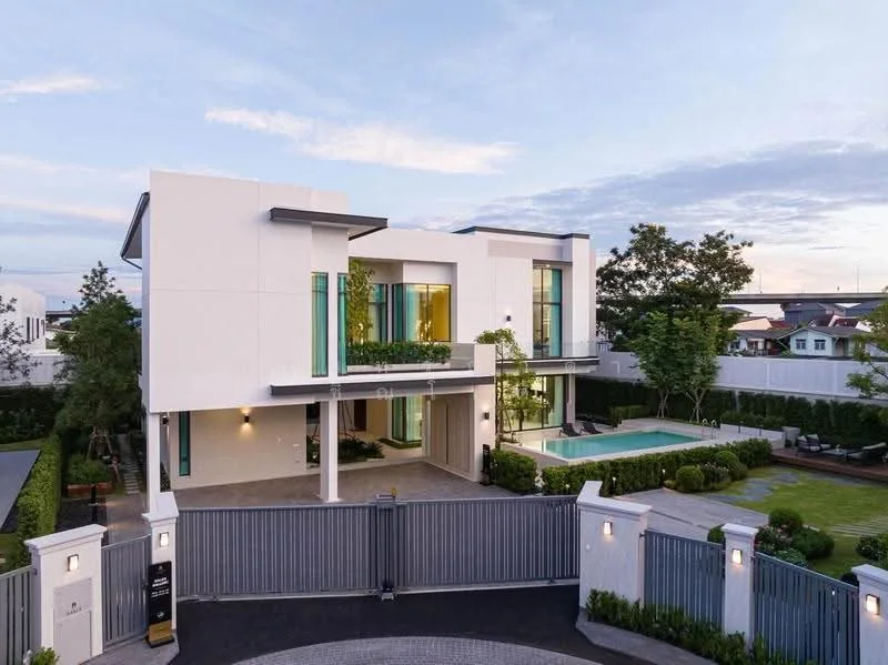 4 Bedroom condo in The Master Ratchaphruek-Pinklao