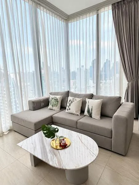 1 Bedroom condo in Tait Sathorn 12