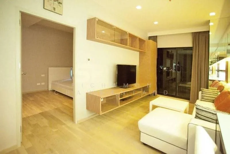 1 Bedroom condo in Noble Reveal