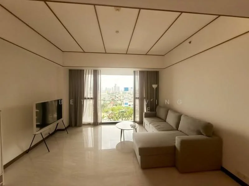 2 Bedroom condo in The Met Sathorn