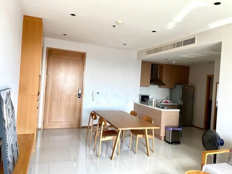 1 Bedroom condo in The Emporio Place
