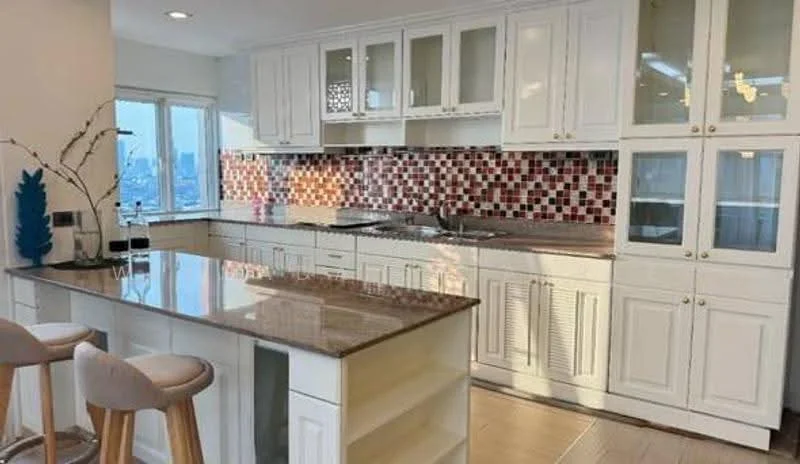 3 Bedroom condo in Srivara Mansion