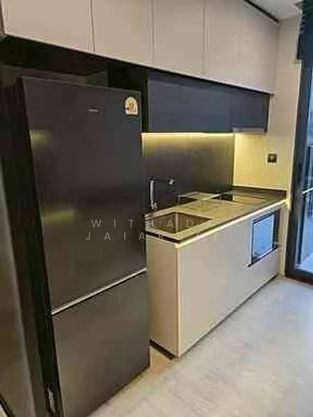 1 Bedroom condo in The Room Sukhumvit 38