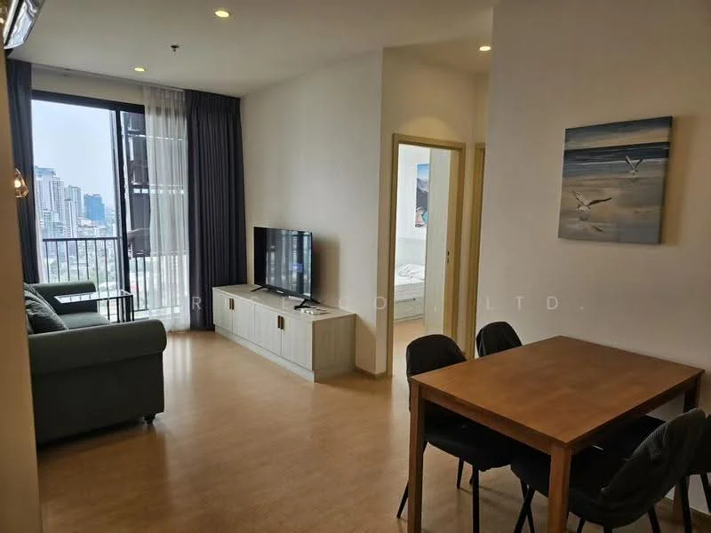 2 Bedroom condo in Maru Ekkamai 2