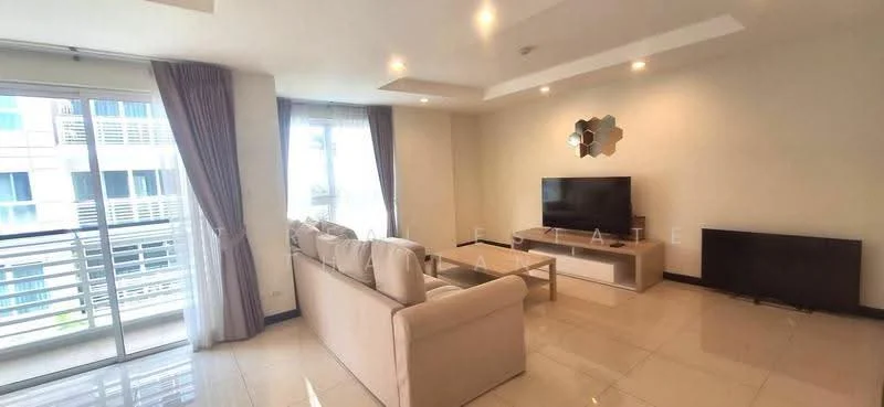 3 Bedroom condo in The Avenue Sukumvit 61