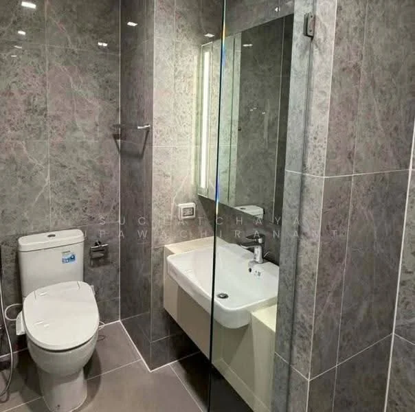 1 Bedroom condo in Noble Around Ari