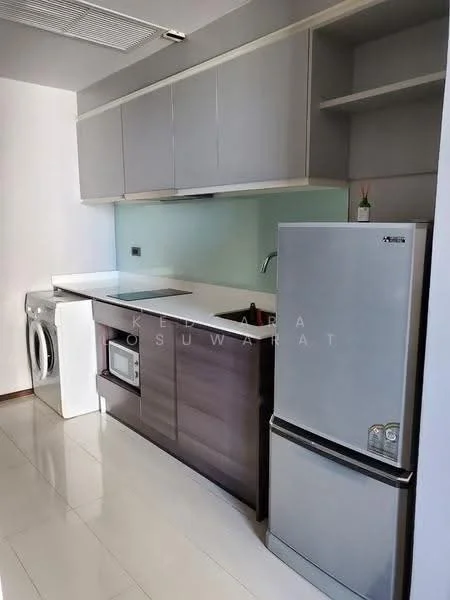 1 Bedroom condo in CEIL by Sansiri