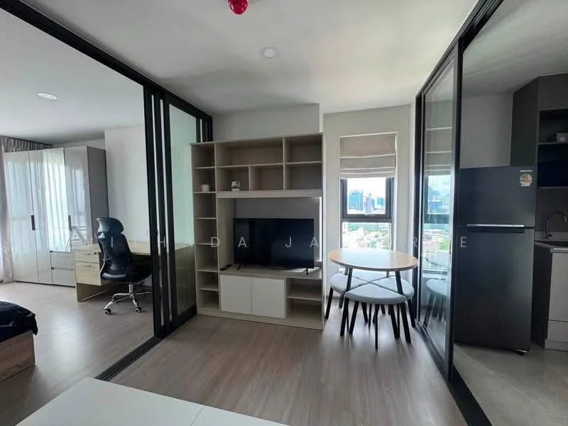 1 Bedroom condo in Aspire Sukhumvit-Rama 4
