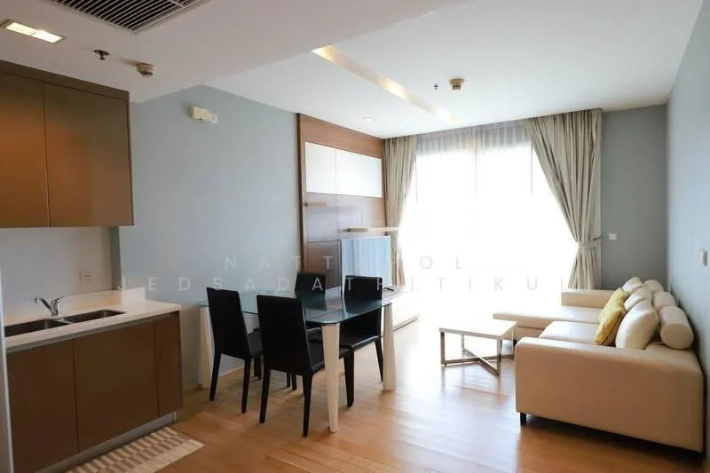 2 Bedroom condo in Siri At Sukhumvit