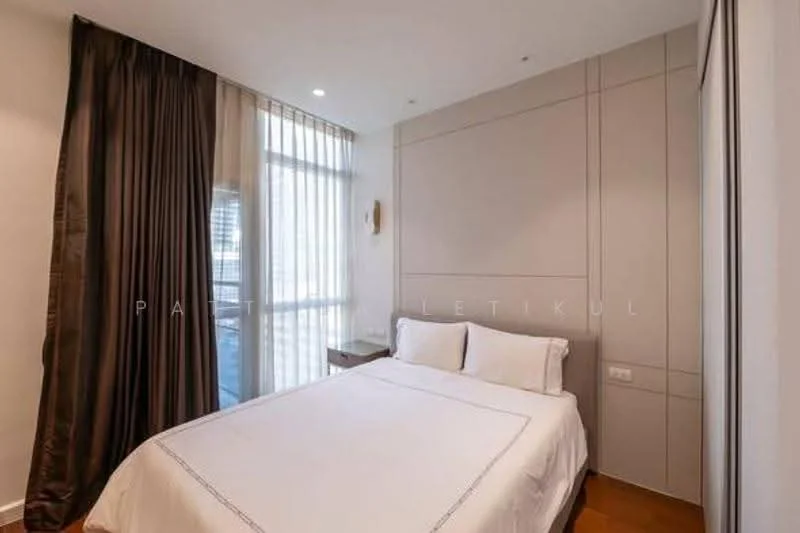 3 Bedroom condo in Athenee Residence