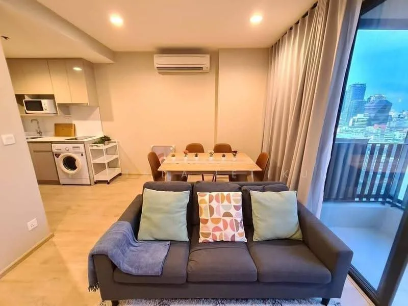 2 Bedroom condo in IDEO Q Ratchathewi