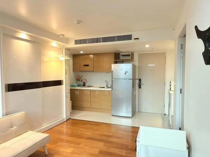 1 Bedroom condo in Saladaeng Executive Condominium