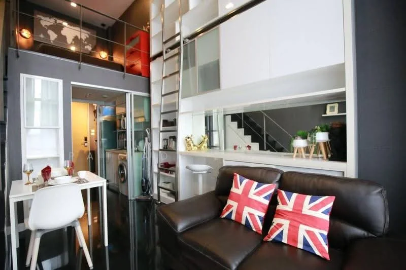 1 Bedroom condo in ASHTON Morph 38