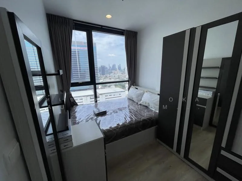 1 Bedroom condo in Oka Haus Sukhumvit 36