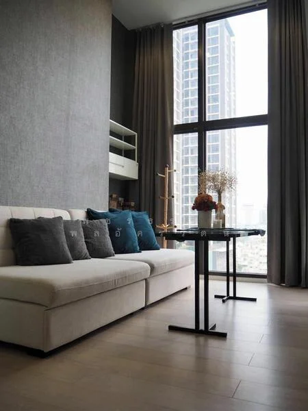 1 Bedroom condo in Chewathai Residence Asoke