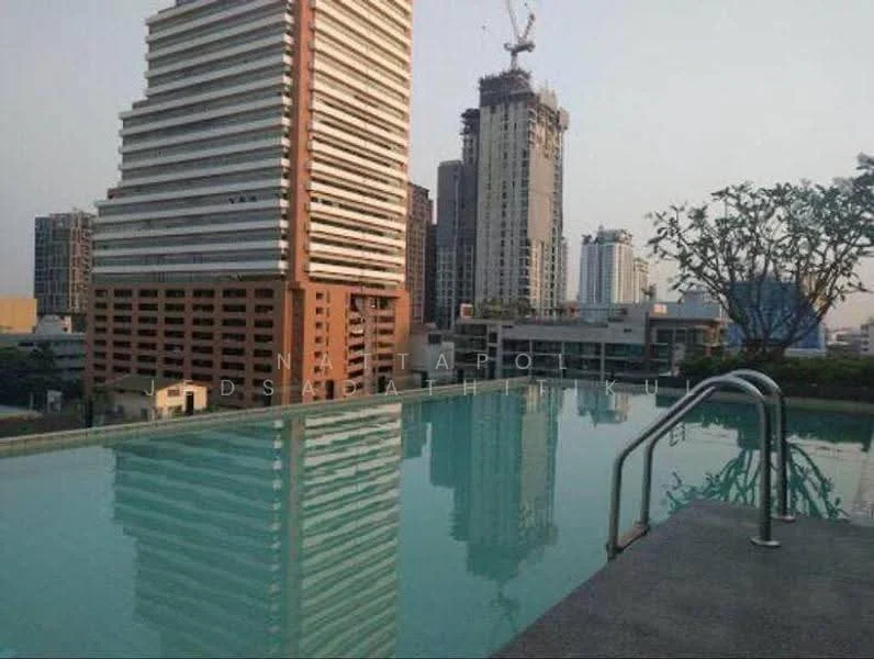 1 Bedroom condo in Socio Reference 61