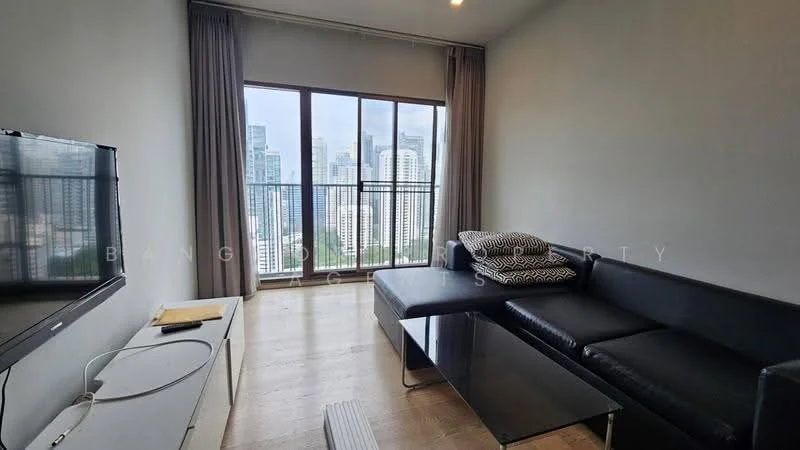 1 Bedroom condo in Noble Refine