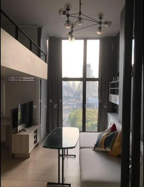 1 Bedroom condo in Chewathai Residence Asoke