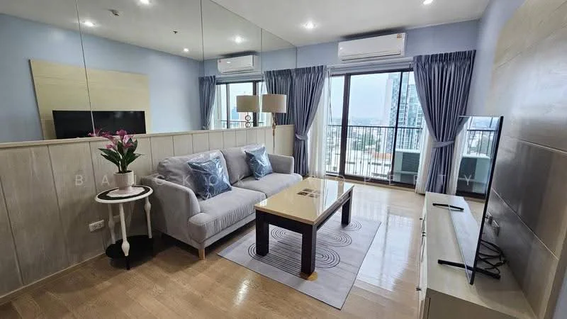 1 Bedroom condo in Noble Refine