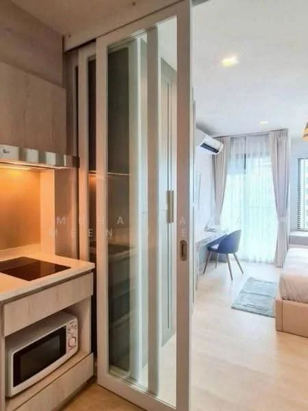 1 Bedroom condo in Life One Wireless